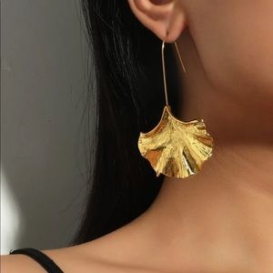 ZARA BRIGHT YELLOW GOLDEN TEXTURED GINGKO DROP EARRINGS